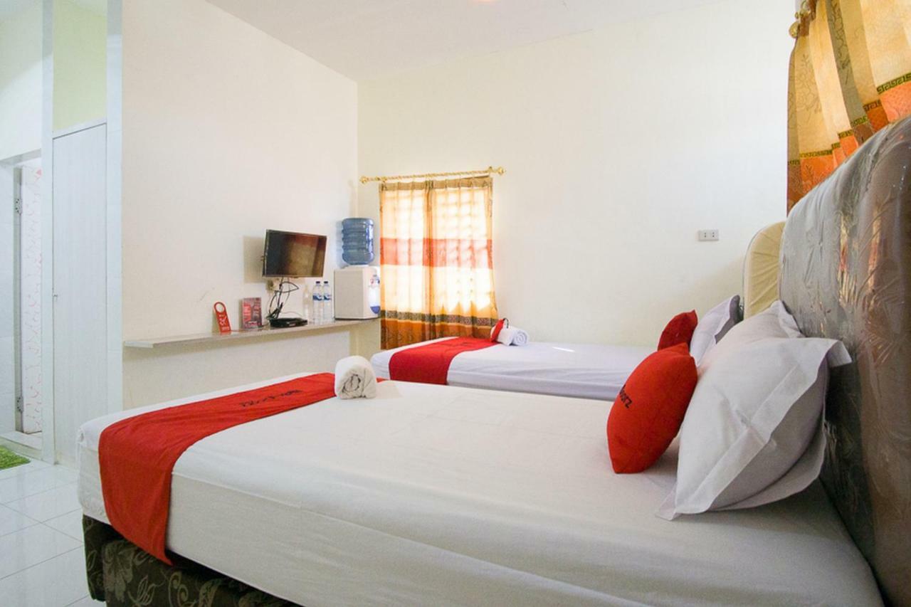 Hotel Reddoorz @ Pematangsiantar 2 Zewnętrze zdjęcie