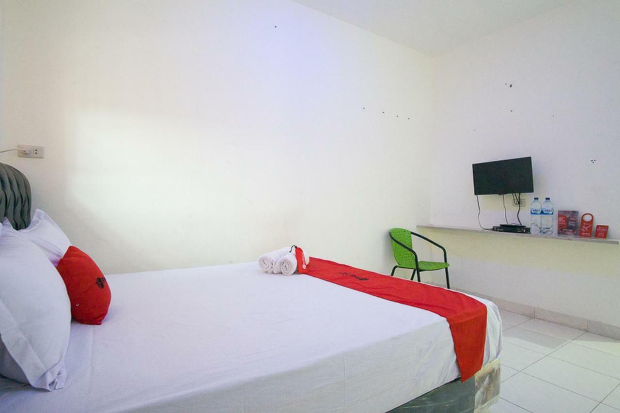 Hotel Reddoorz @ Pematangsiantar 2 Zewnętrze zdjęcie